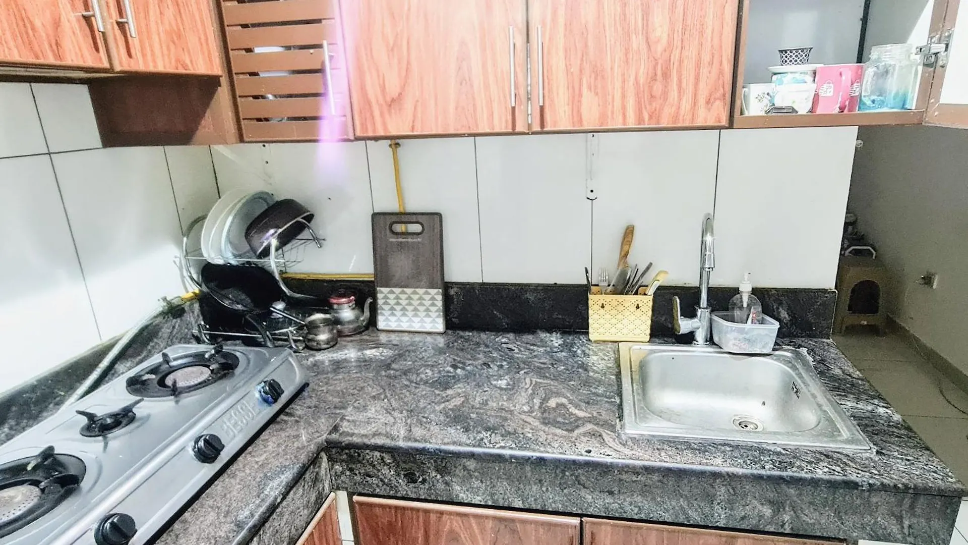 La Gold Hostel Capsule Men'S Dubaj